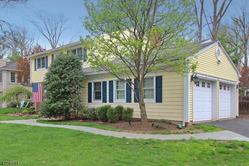 831 Cranford Ave - Photo 1