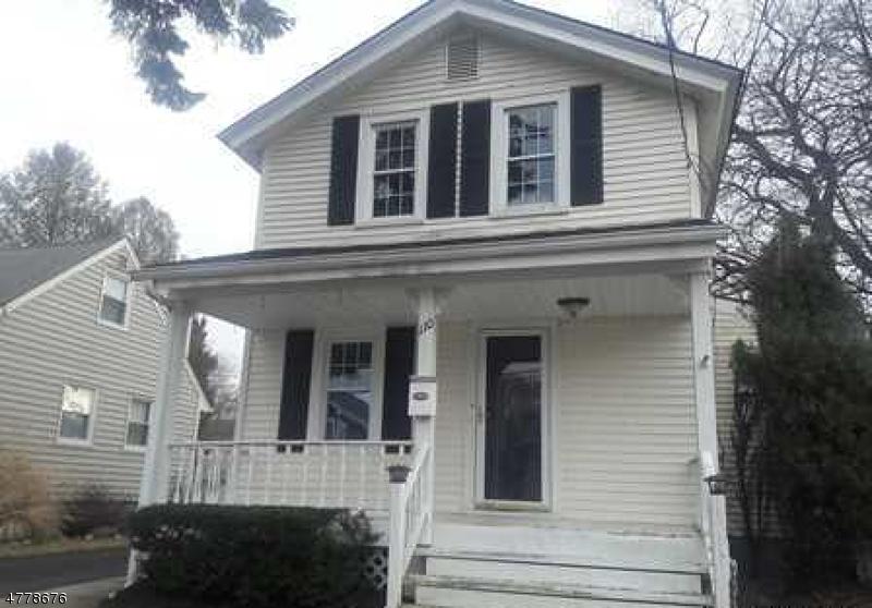 110 Laurel Ave - Photo 1