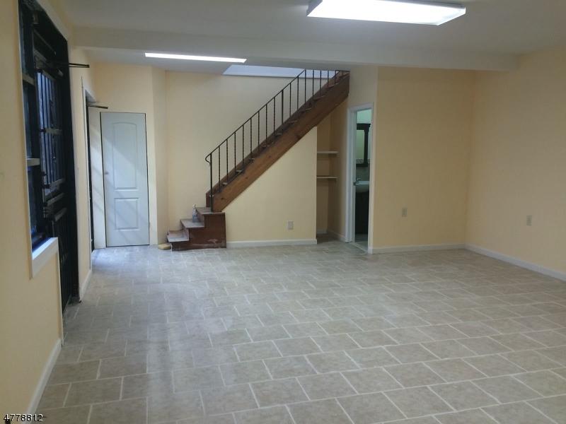 862 Main St - Photo 1