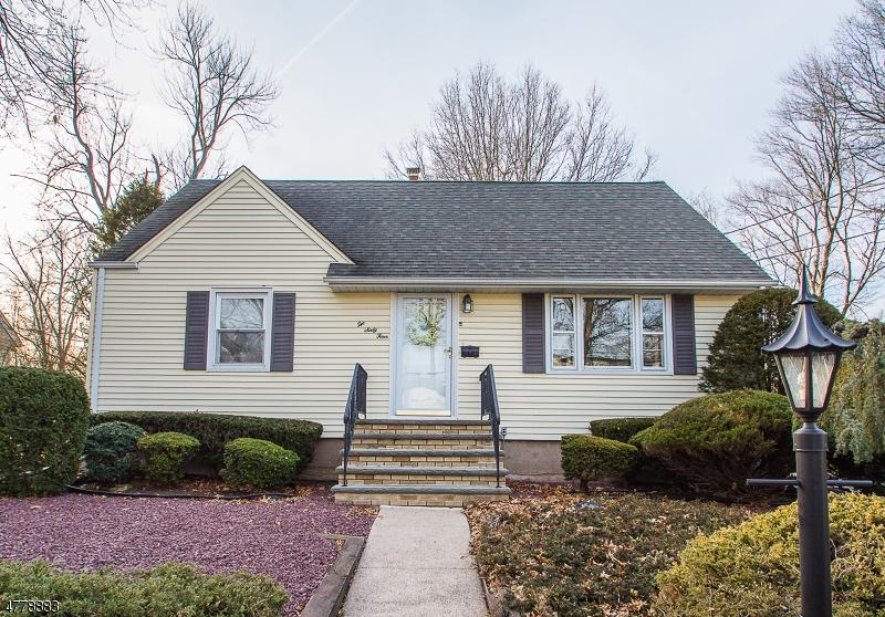 264 Fern St - Photo 1