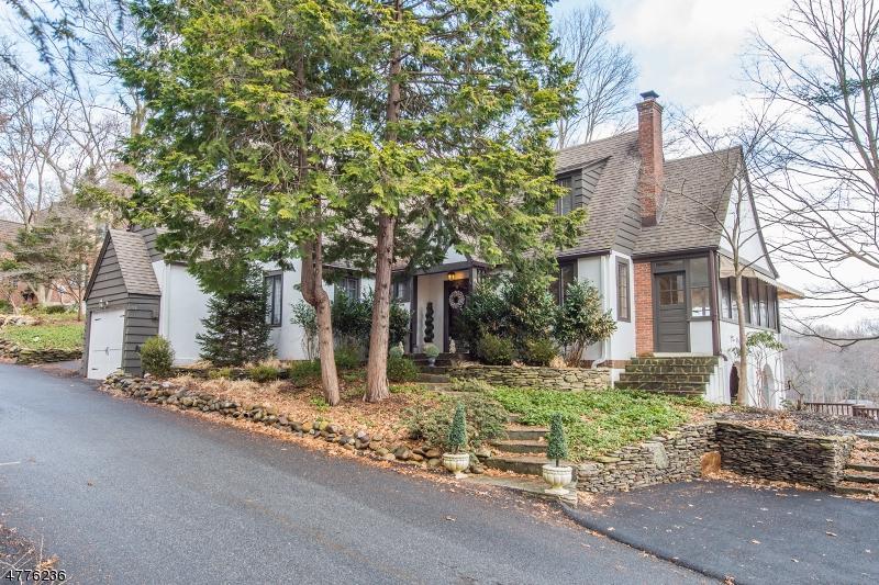 104 Hemlock Rd - Photo 1