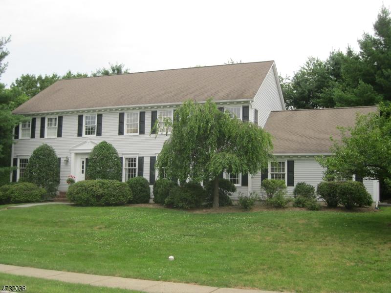 8 Devonshire Ln - Photo 1