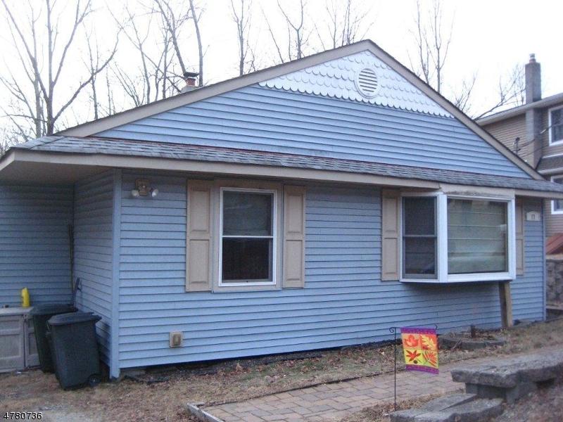 17 Avalon Rd - Photo 1
