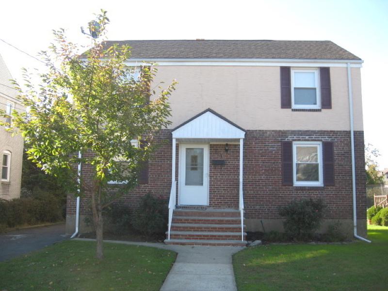 313 N 6th Ave - Photo 1