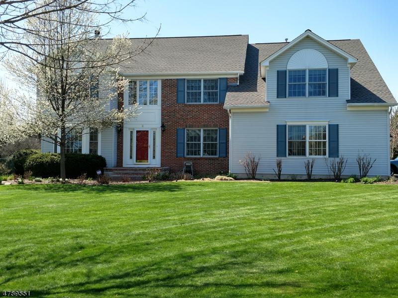 3 Quaker Road - Photo 1