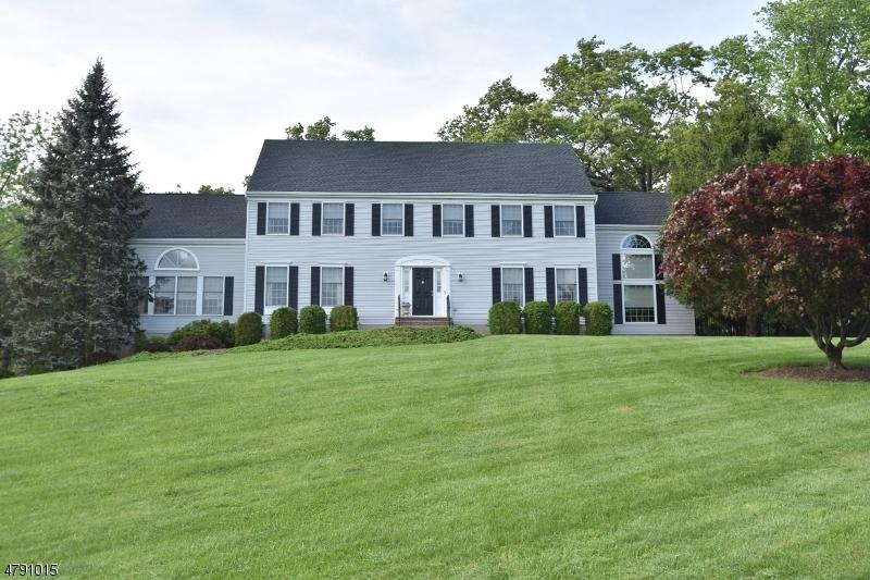2 Richfield Ct - Photo 1