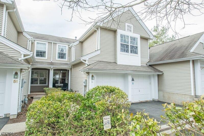 53 Ridgewood Dr - Photo 1