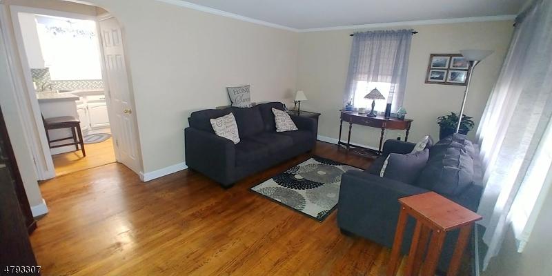 14 Hillcrest Ter - Photo 1