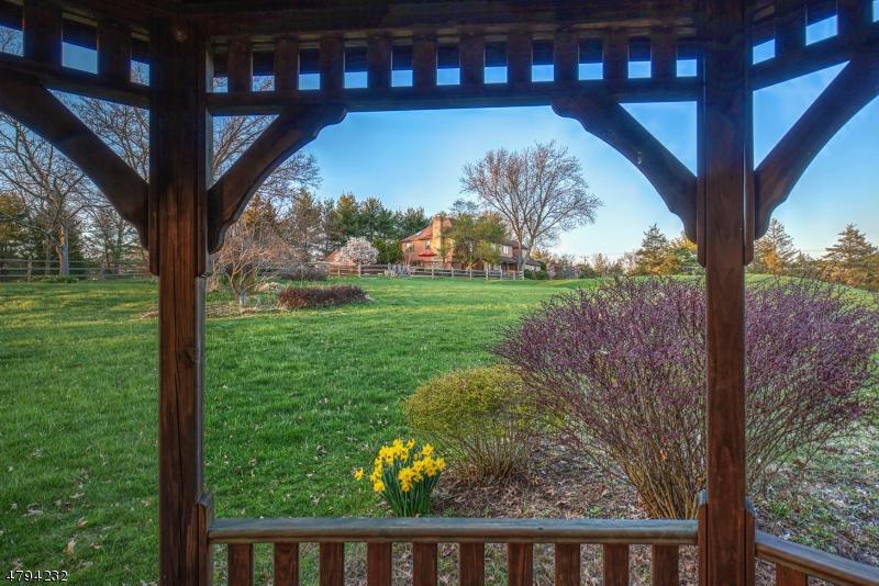 105 Fairview Dr - Photo 1