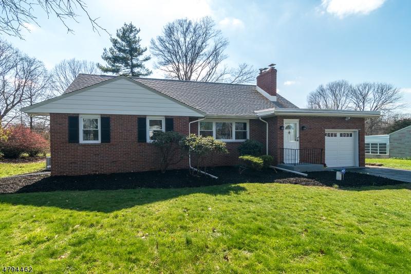 5 Clover Hill Cir - Photo 1