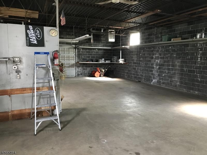 702 South Ave W - Photo 1