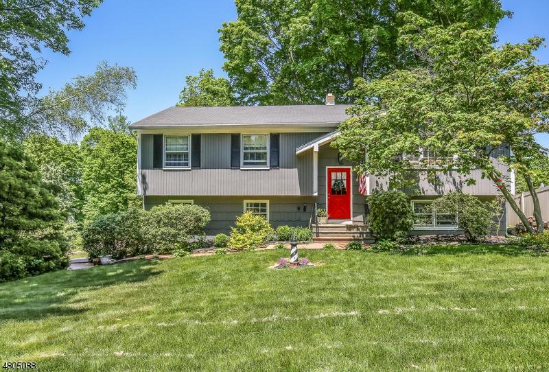 9 Shelley Ct - Photo 1
