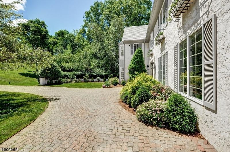 19 Balbrook Dr - Photo 1