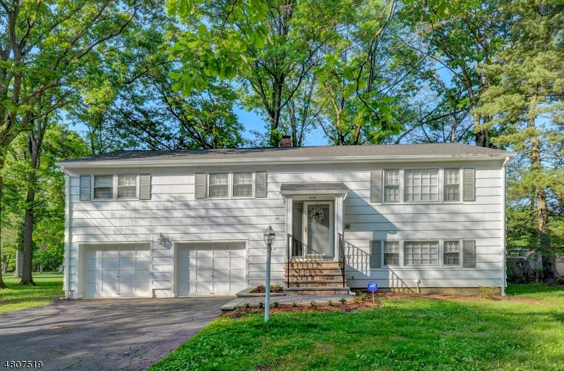 19 Kenneth Ct - Photo 1