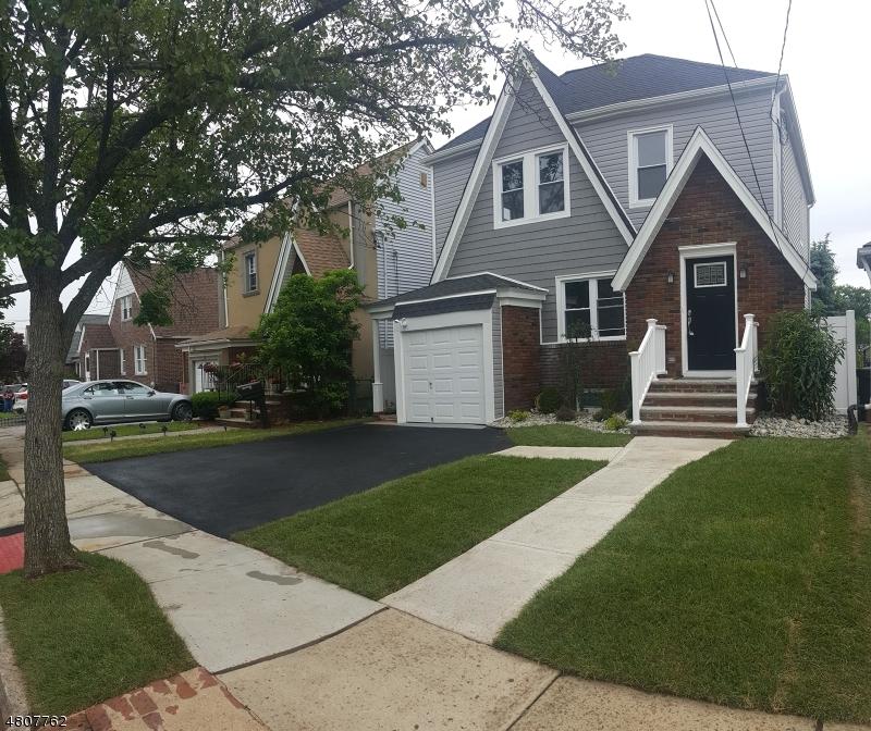 2103 High St - Photo 1