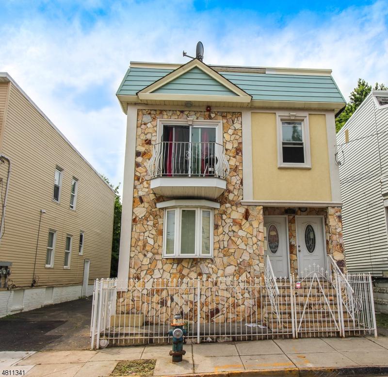 197 21ST ST - Photo 1