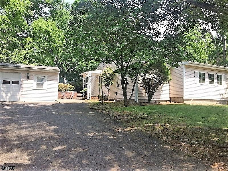 15 Dalewood Rd - Photo 1