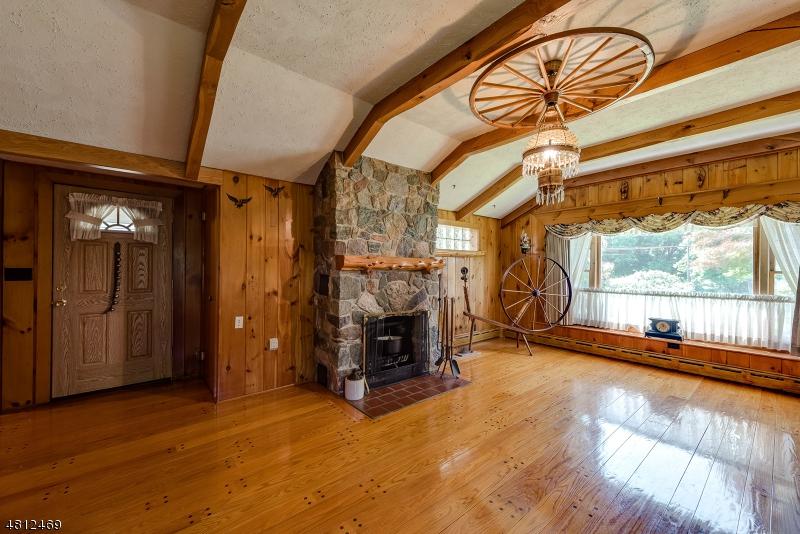 34 Quaker Ave - Photo 1