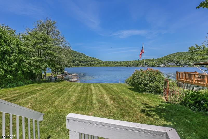 54 Myrtle Ave - Photo 1