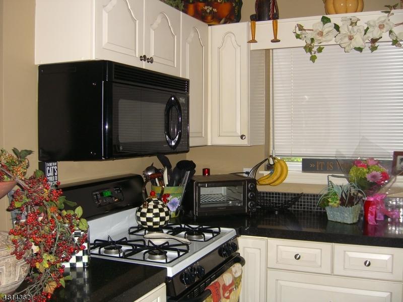 311 Brittany Dr - Photo 1