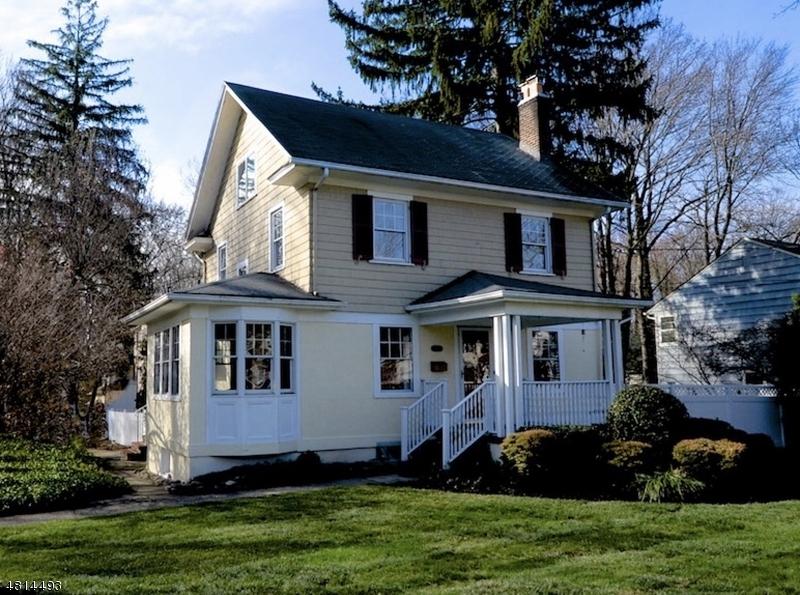 912 Rahway Ave - Photo 1