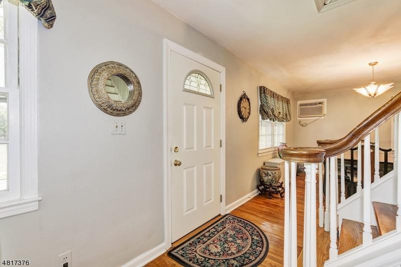 132 Carteret St - Photo 1