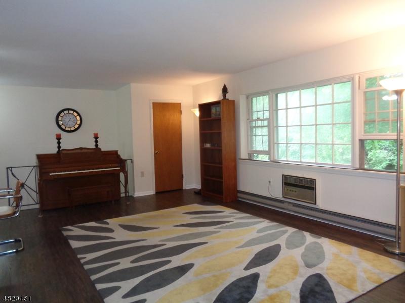 66 Lakeside Dr - Photo 1