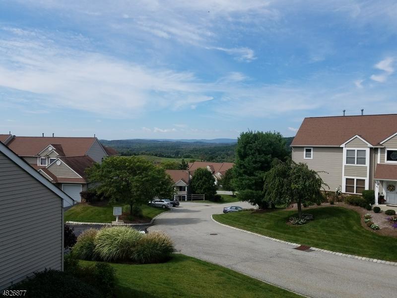 103 Bourne Cir - Photo 1
