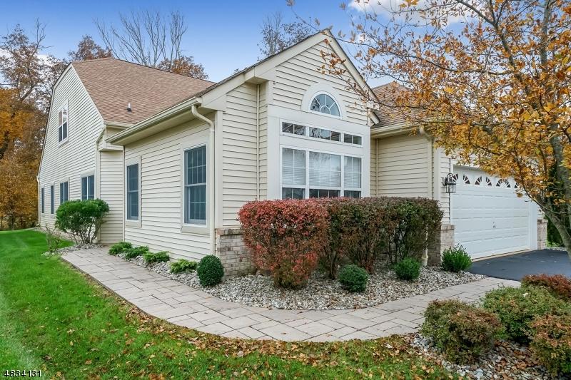 26 Renaissance Blvd - Photo 1