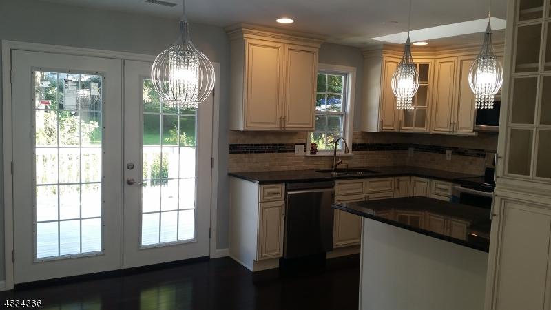 337 Hudson Ave - Photo 1