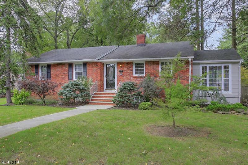 92 Midway Ave - Photo 1