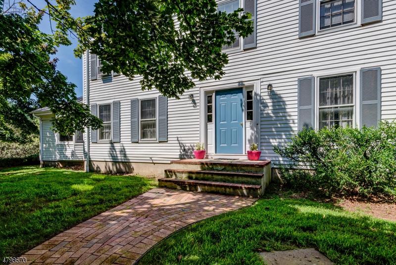 17 Devore Rd - Photo 1