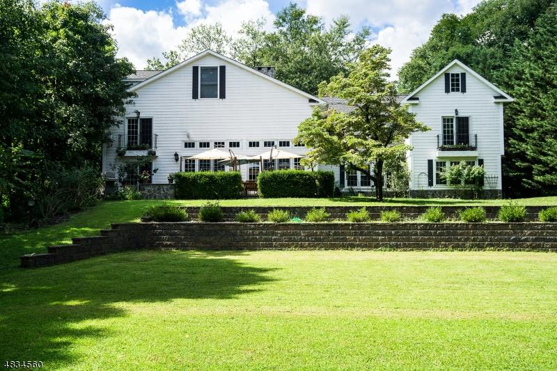 35 Glen Ave - Photo 1