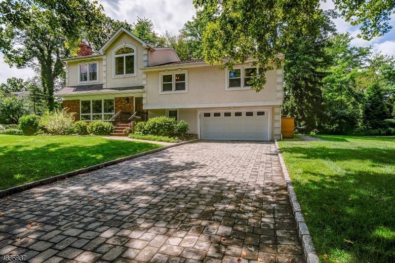 29 Woodbrook Cir - Photo 1