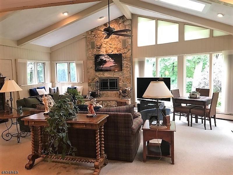 482 Laurel Ln - Photo 1