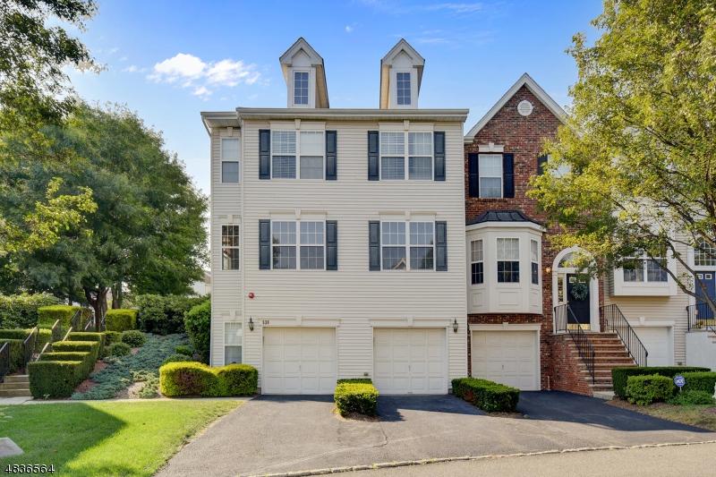 537 Coventry Dr - Photo 1