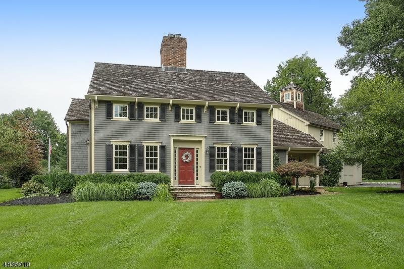 1 Barberry Row - Photo 1