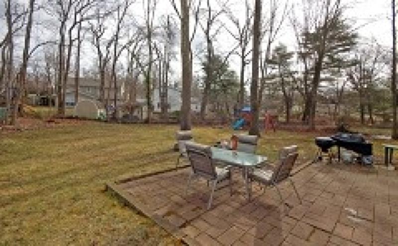 88 Elmwood Dr - Photo 1
