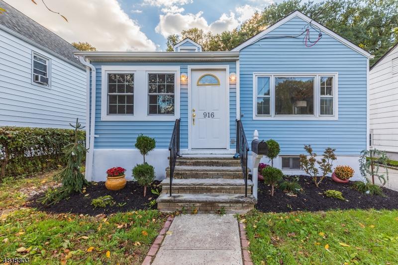 916 Lakeside Pl - Photo 1