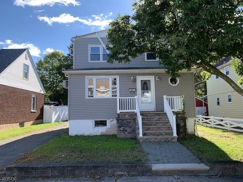 26 Lewis Pl - Photo 1