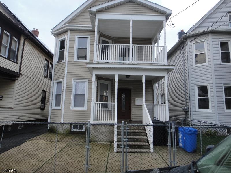 165 Jackson St - Photo 1