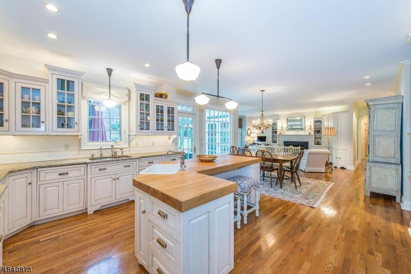 40 Garfield Ave - Photo 1
