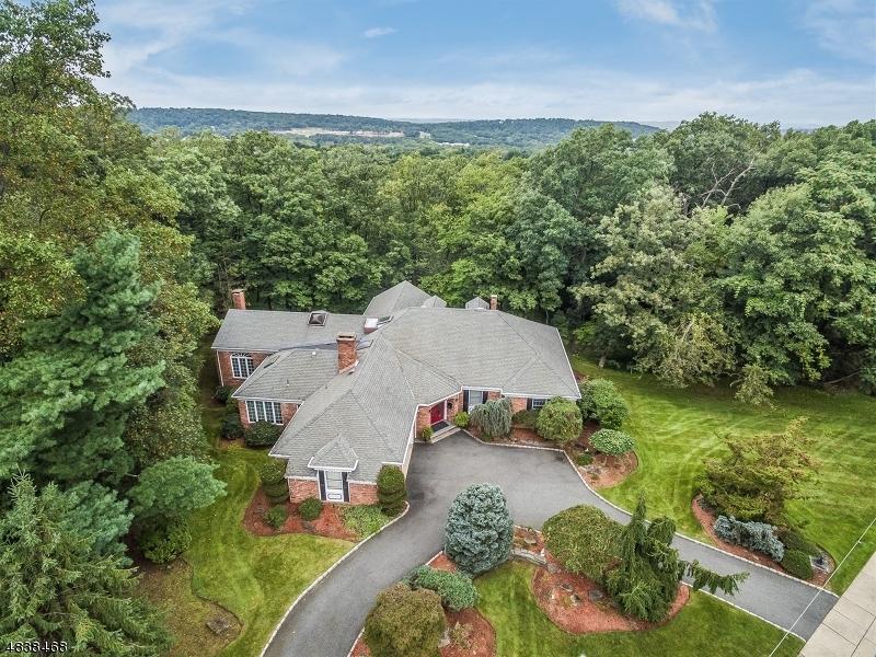 14 Woodstone Dr - Photo 1
