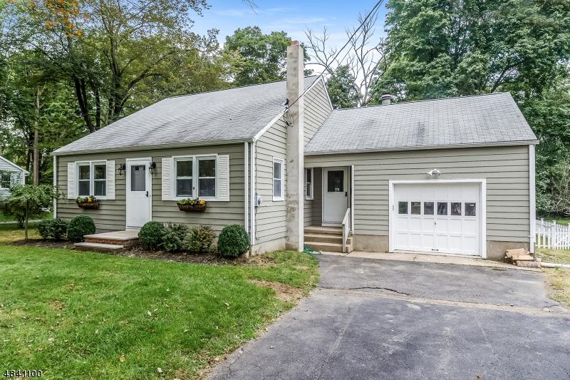 3 Emery Ave - Photo 1