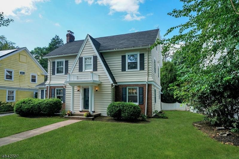 237 S Ridgewood Rd - Photo 1