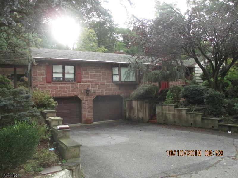 4 Bullens Ave - Photo 1
