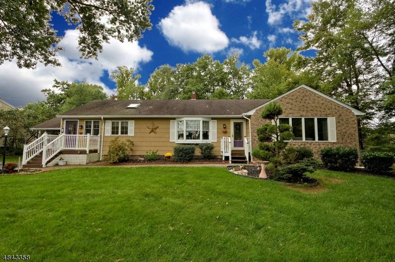 19 Monmouth Dr - Photo 1