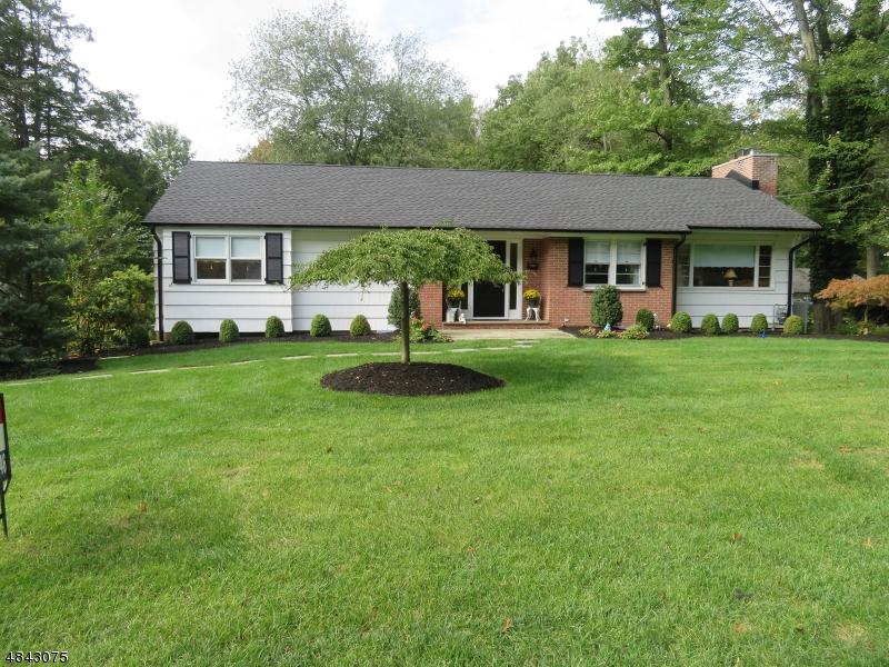 67 Jacobus Ave - Photo 1