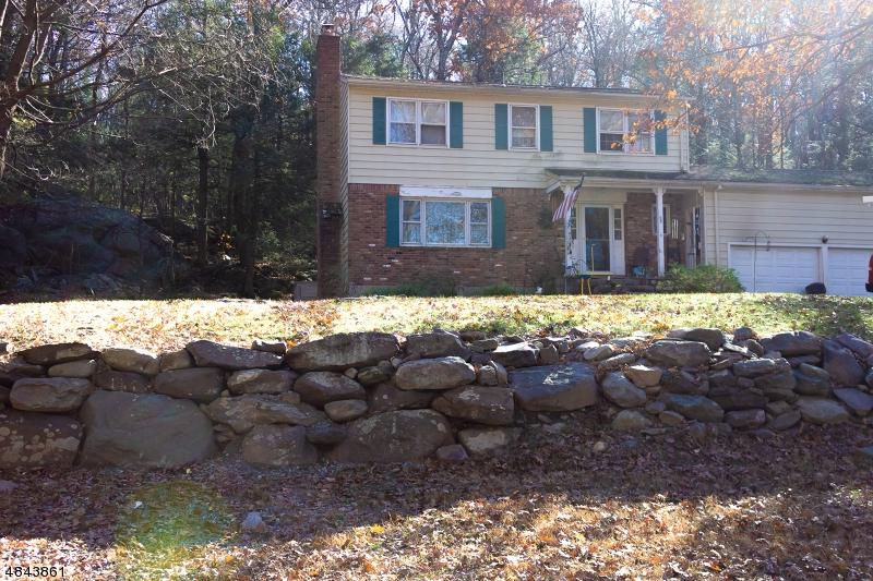 29 Larchmont Dr - Photo 1