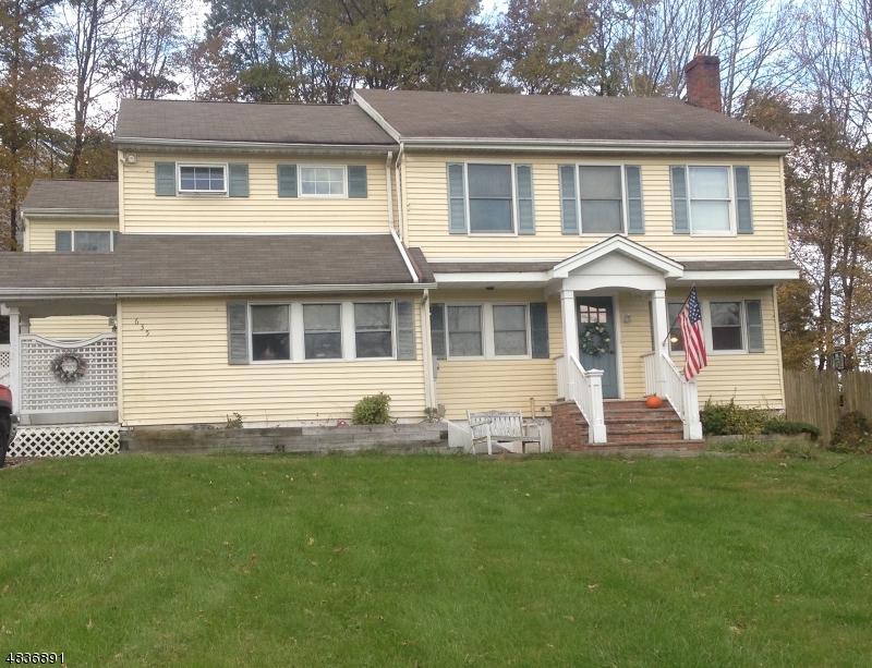 633 Glen Rd - Photo 1